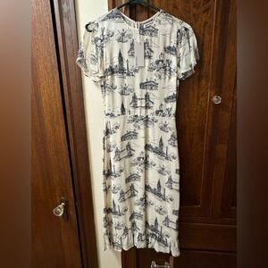 NWT Reformation Marjorie Dress - London Print - Size 4